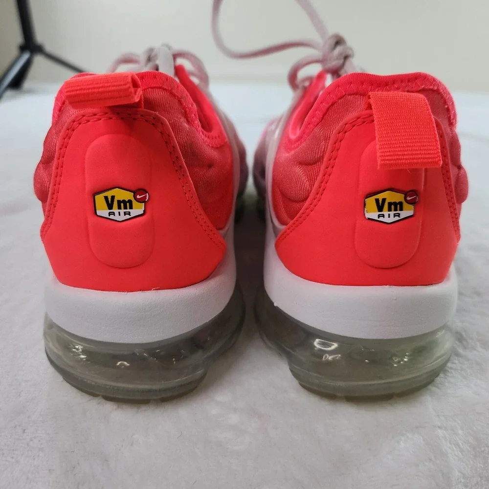 WMNS NIKE AIR VAPORMAX PLUS PLATINUM TINT PINK-FLASH CRIMSON SZ 6.5 [CZ7995-001]